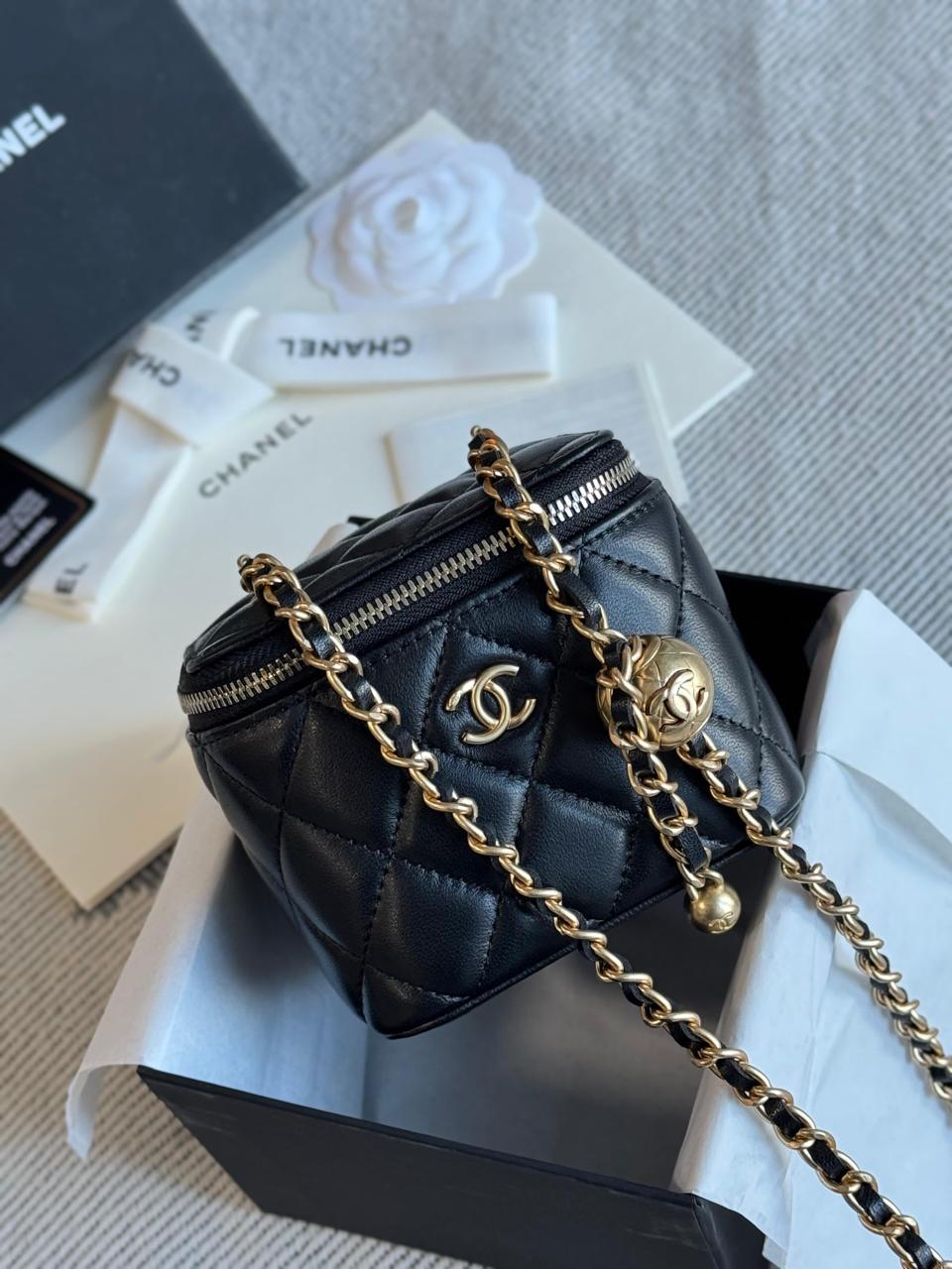 Ladies Chanel bags Lilly Onlines