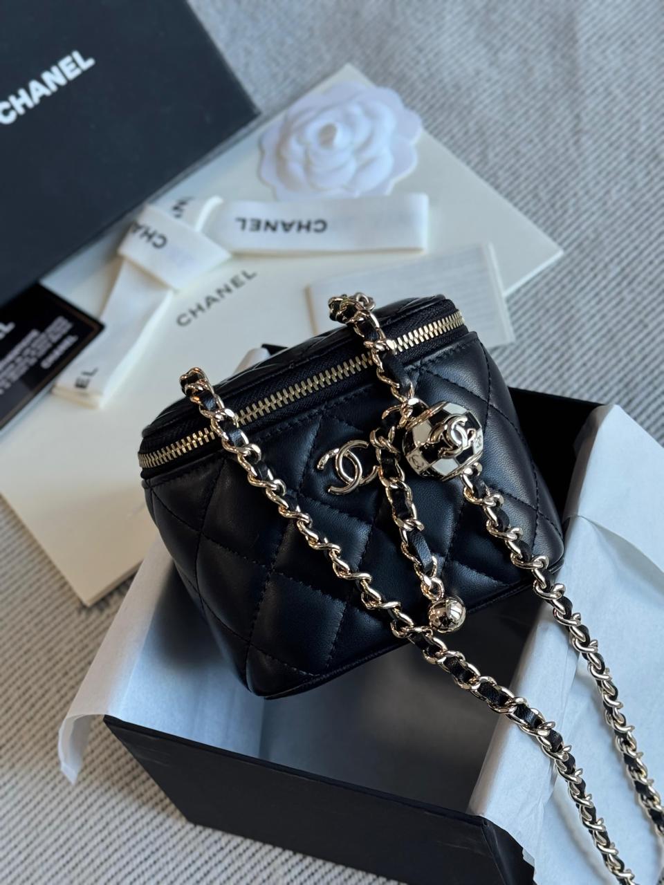 Ladies Chanel bags Lilly Onlines