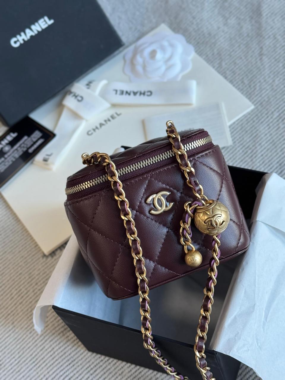 Ladies Chanel bags Lilly Onlines