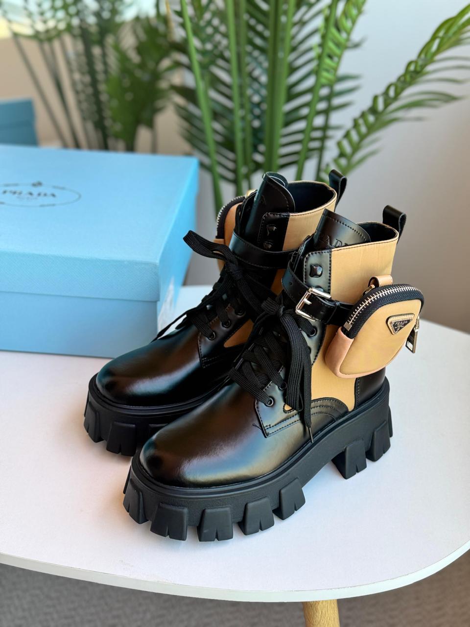 Ladies boots Lilly Onlines