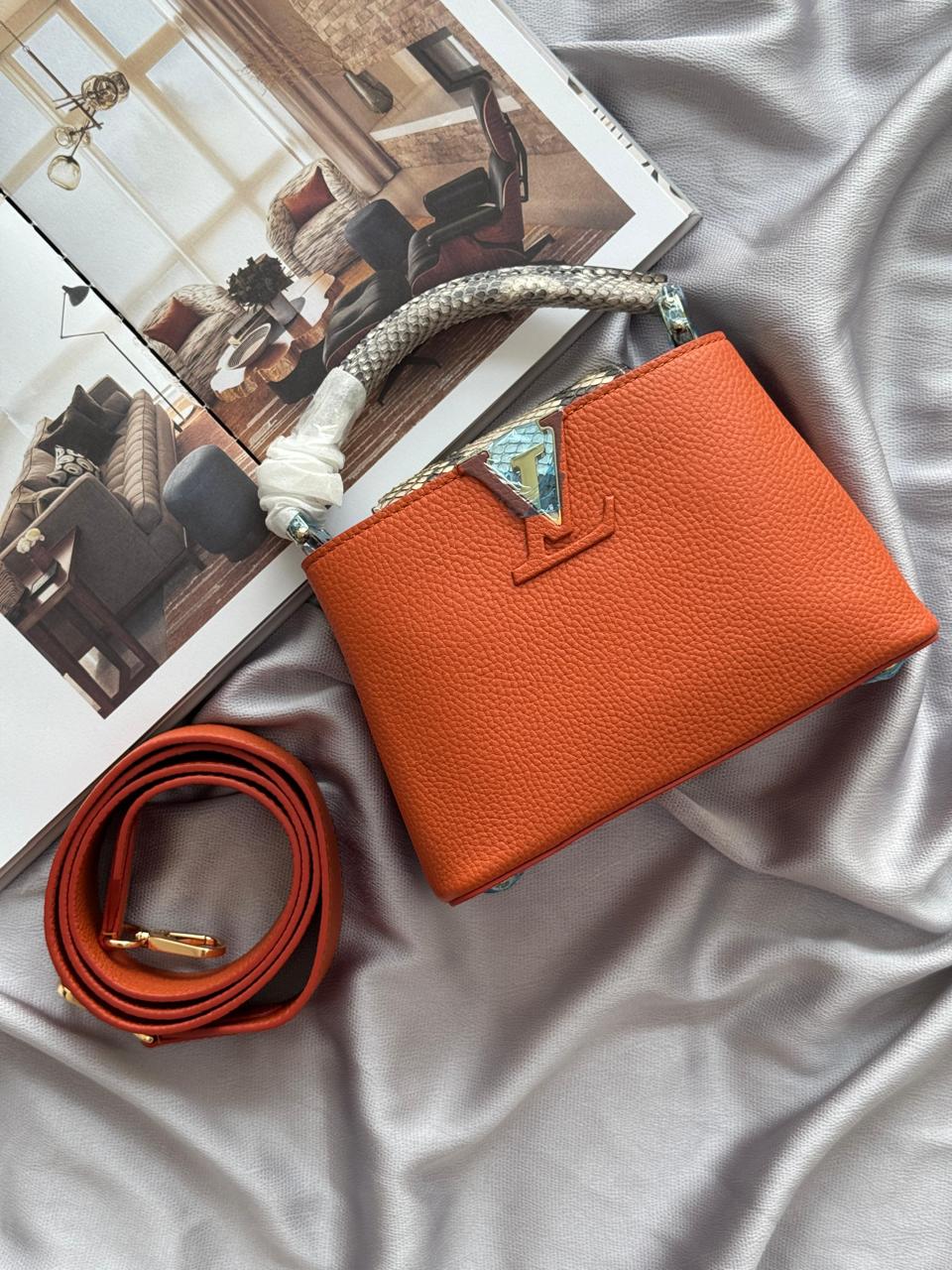 Ladies Lv bags Lilly Onlines