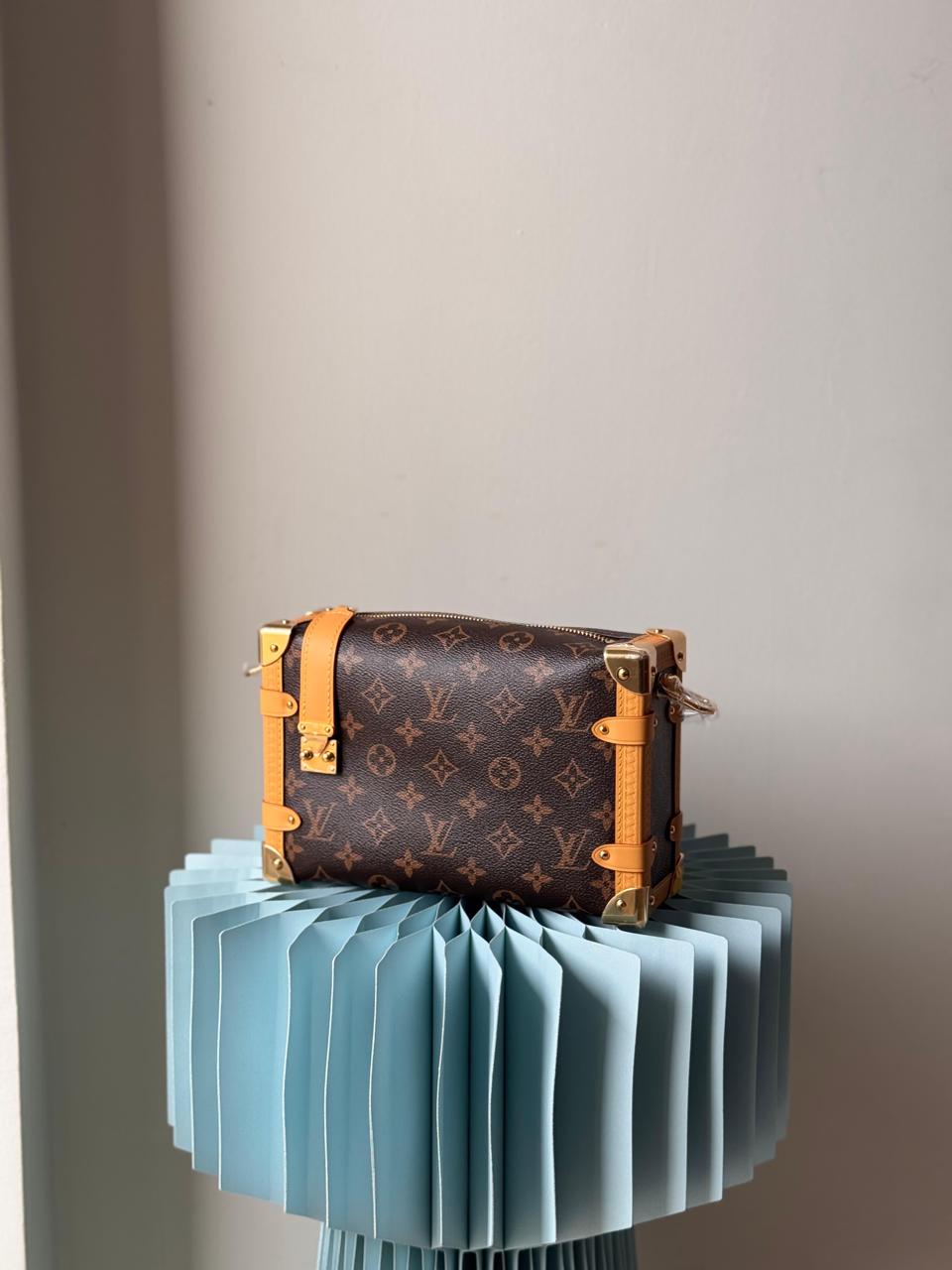 Ladies Lv bags Lilly Onlines