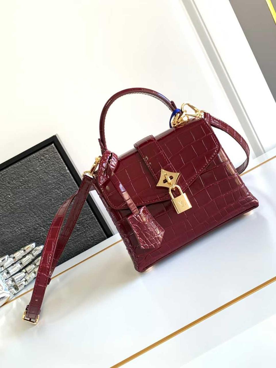 Ladies Lv bags Lilly Onlines