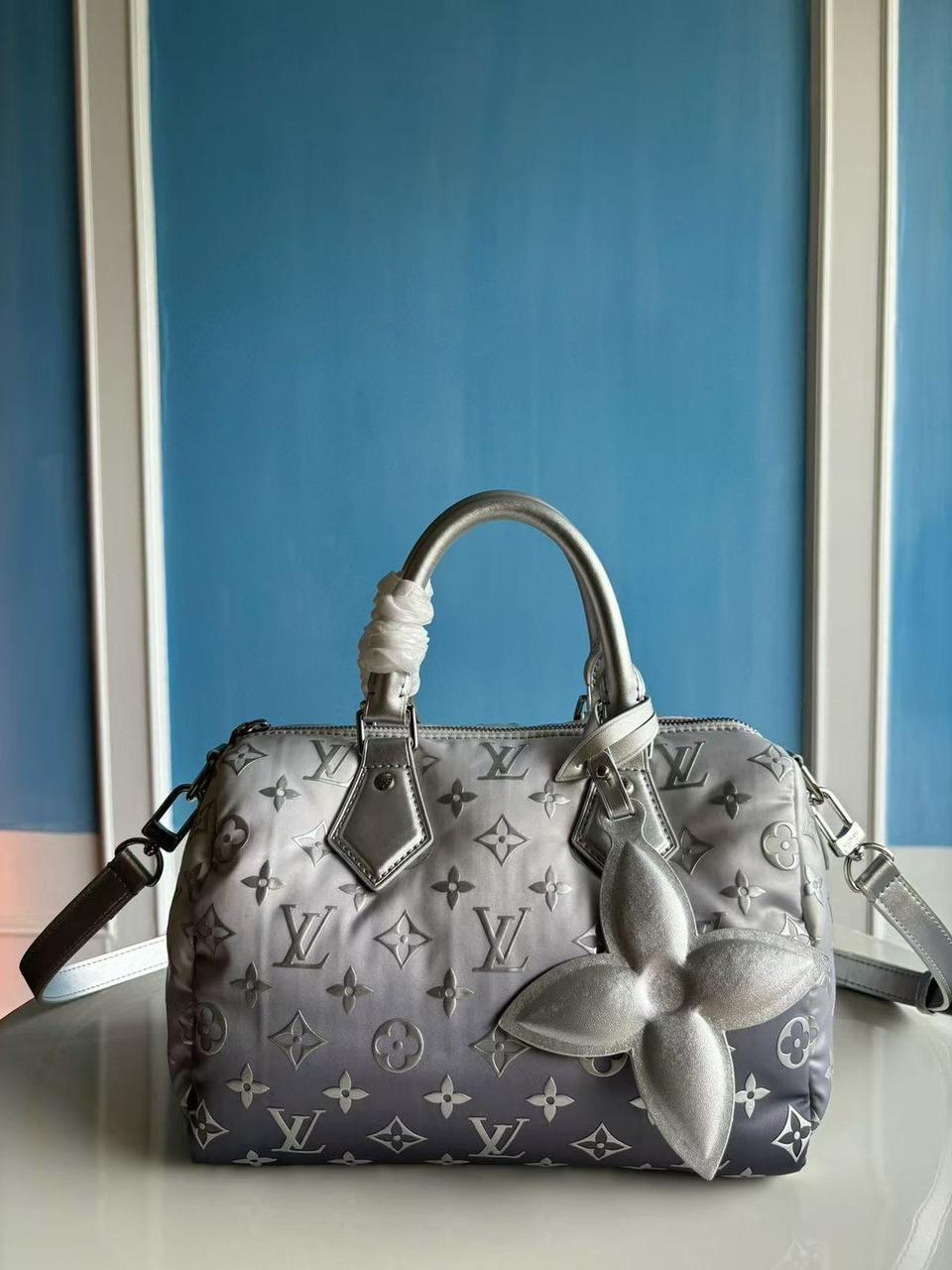 Ladies Lv bags Lilly Onlines