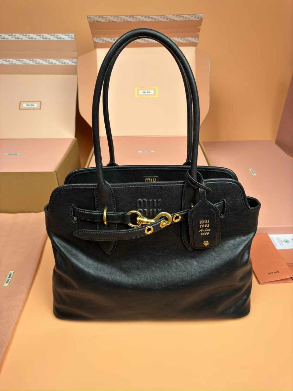 Ladies Miu Miu bags Lilly Onlines
