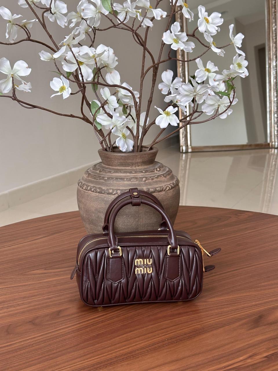Ladies Miu Miu bags Lilly Onlines