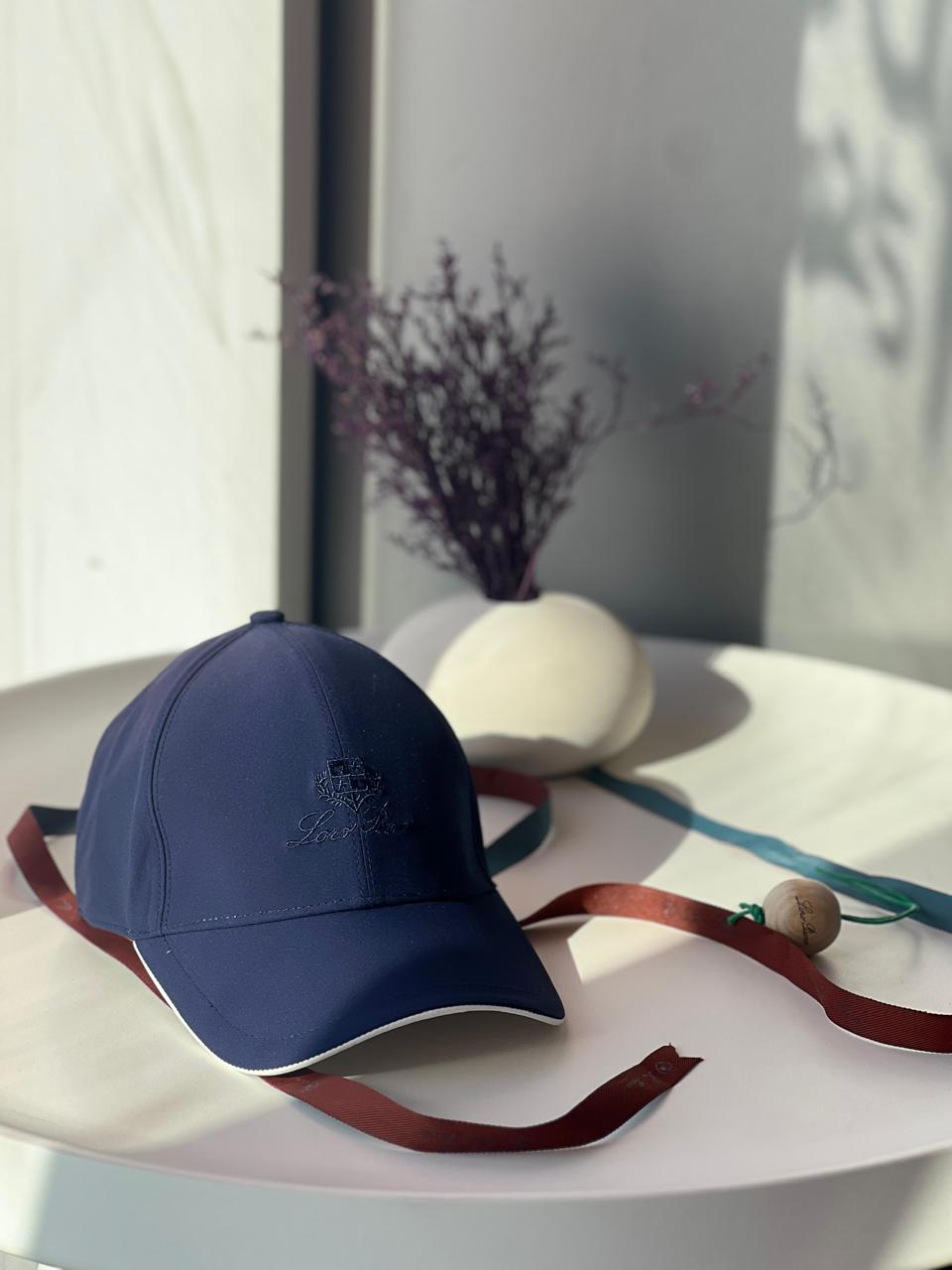 Men caps Lilly Onlines
