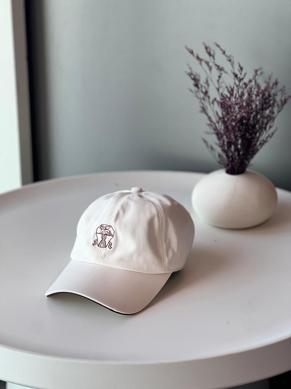 Men caps Lilly Onlines