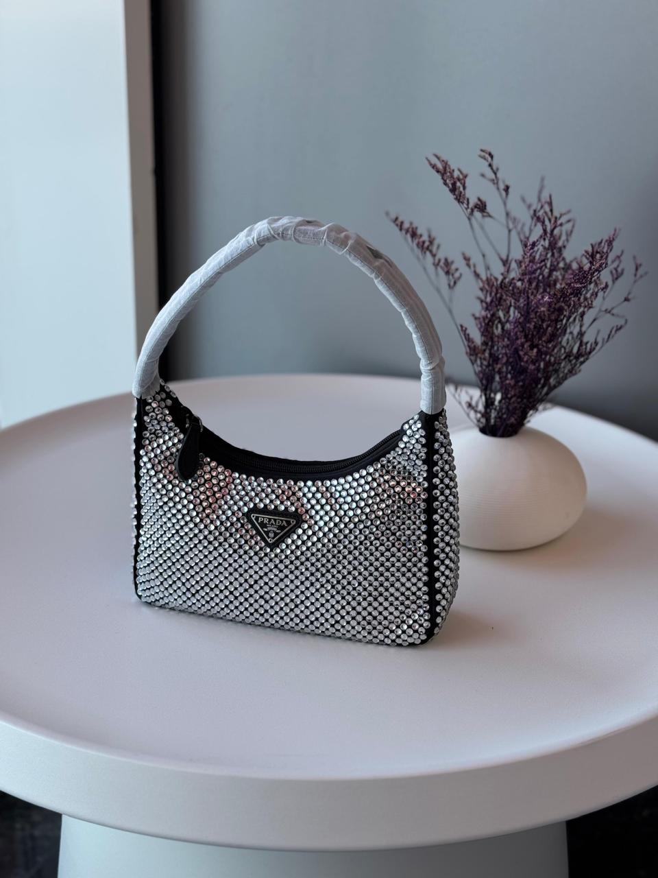 Ladies Prada bags Lilly Onlines