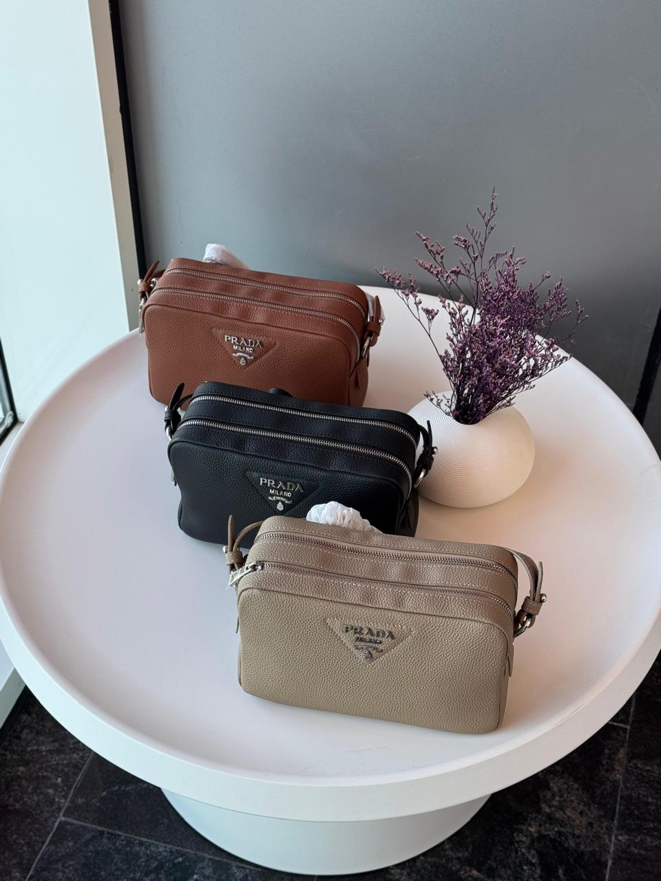 Ladies Prada bags Lilly Onlines