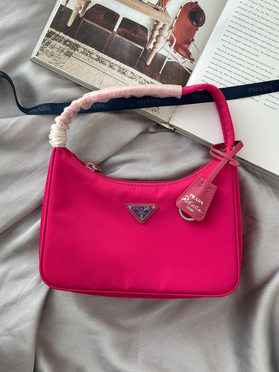 Ladies Prada bags Lilly Onlines