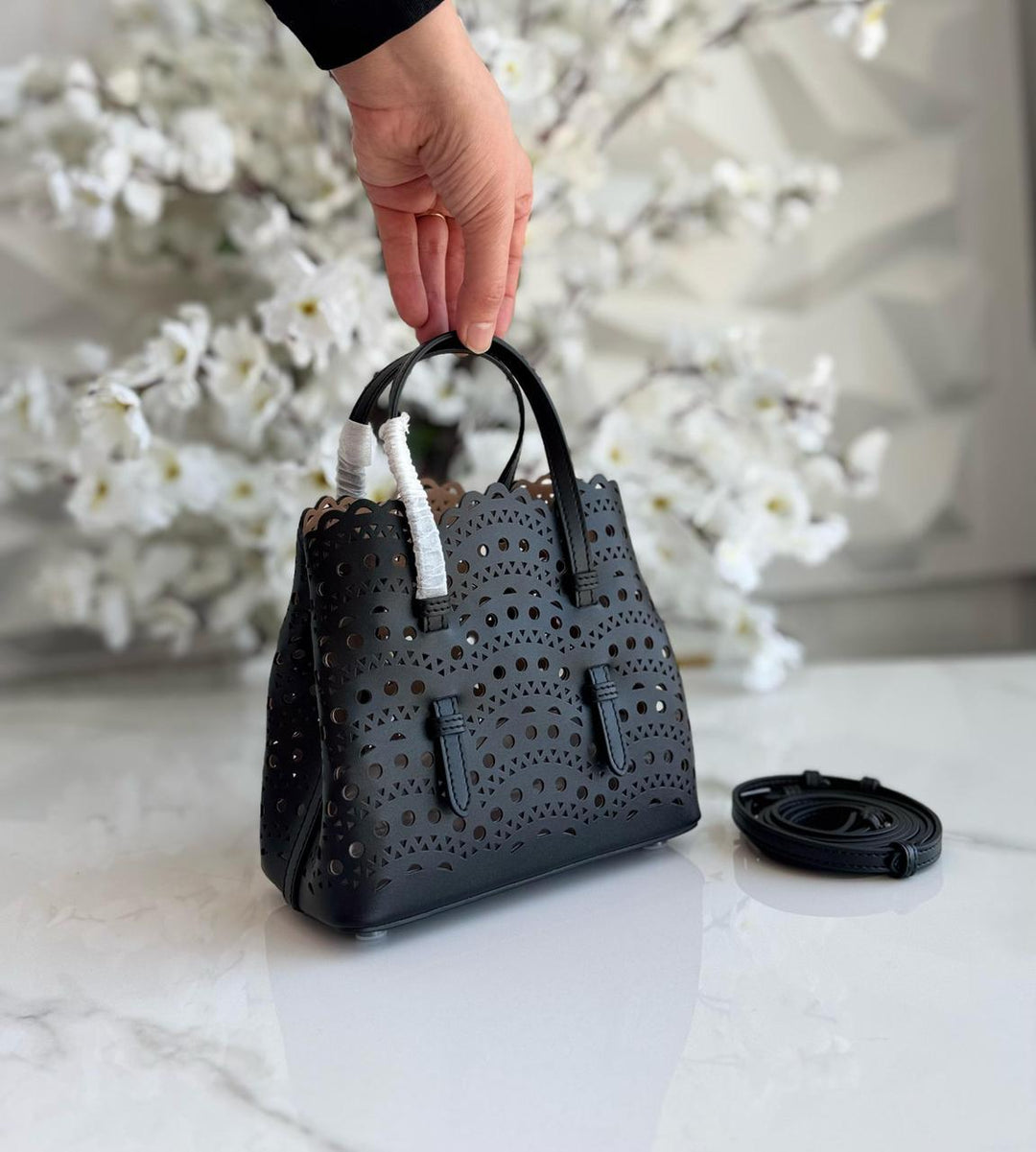 Ladies Alaia bags Lilly Onlines