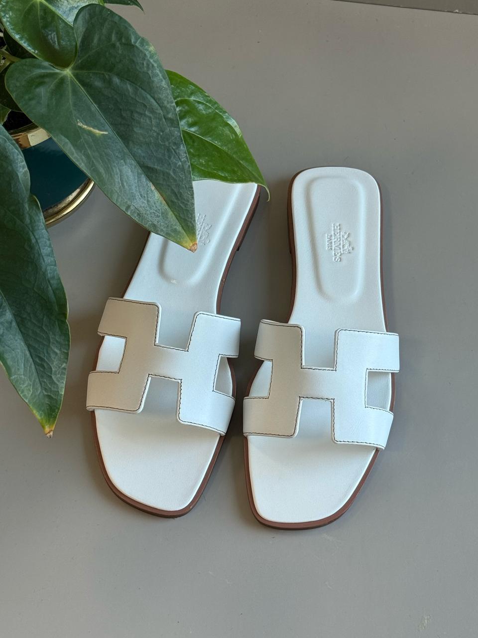 Ladies Hermes flats Lilly Onlines