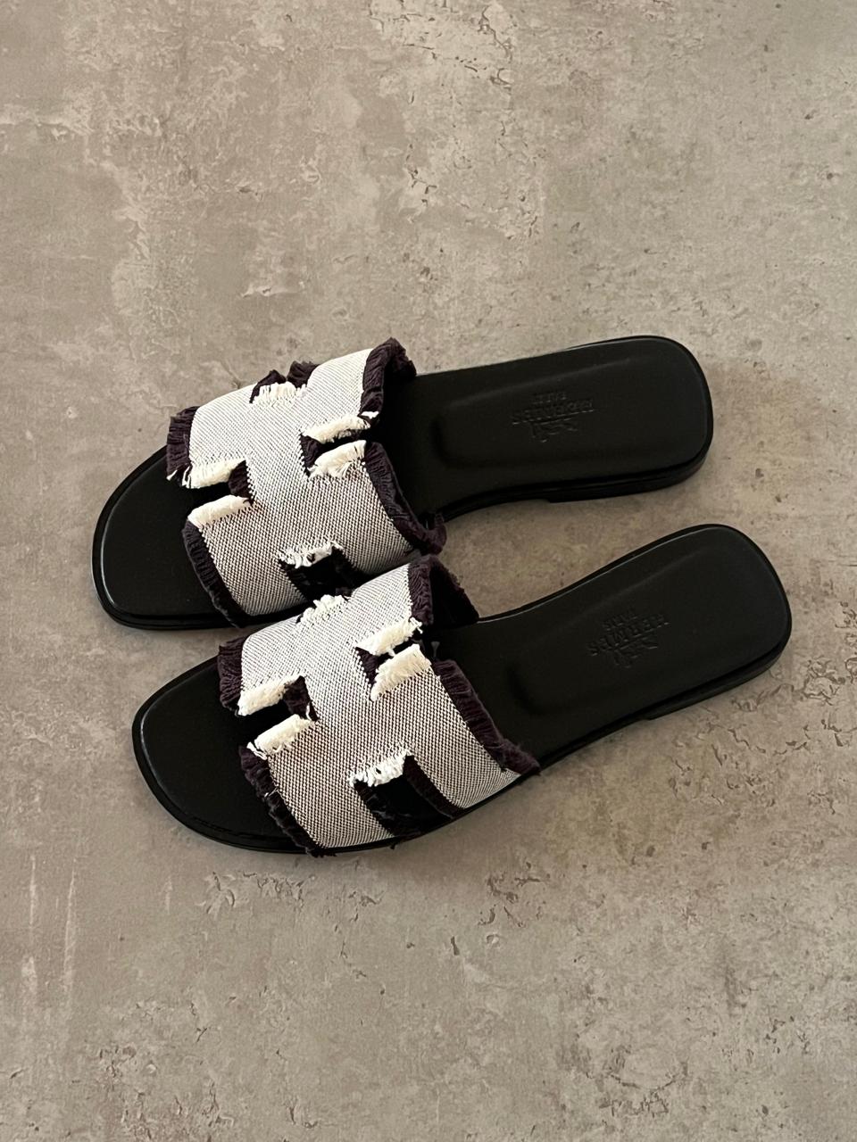 Ladies Hermes flats Lilly Onlines
