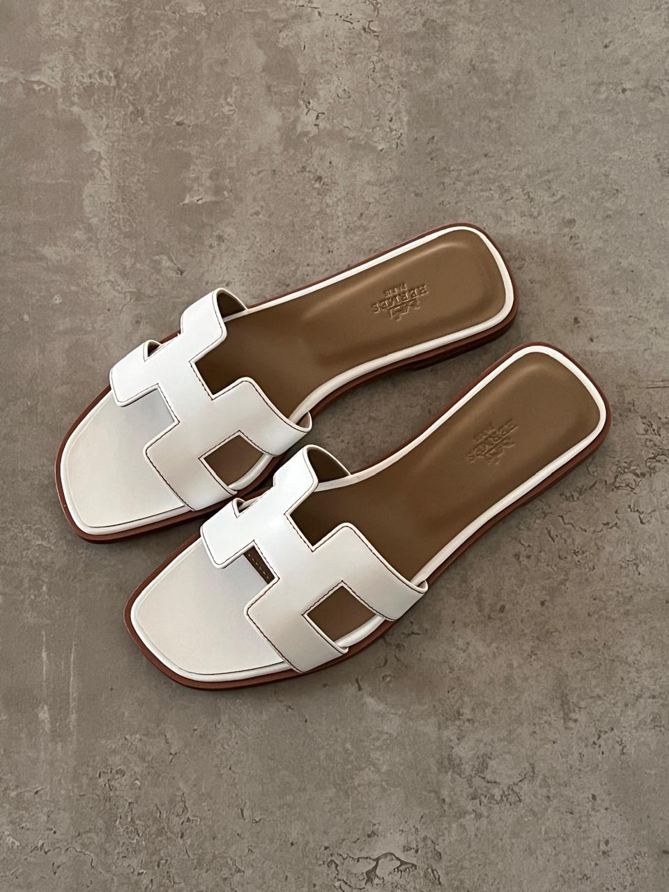 Ladies Hermes flats Lilly Onlines
