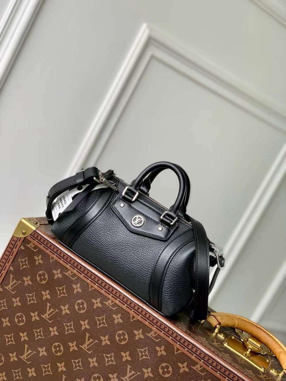 Ladies Lv bags Lilly Onlines