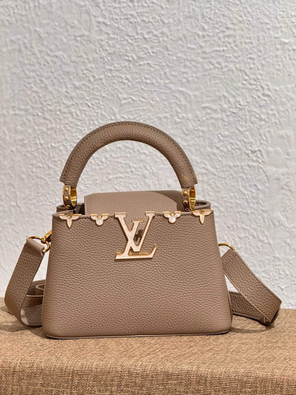 Ladies Lv bags Lilly Onlines