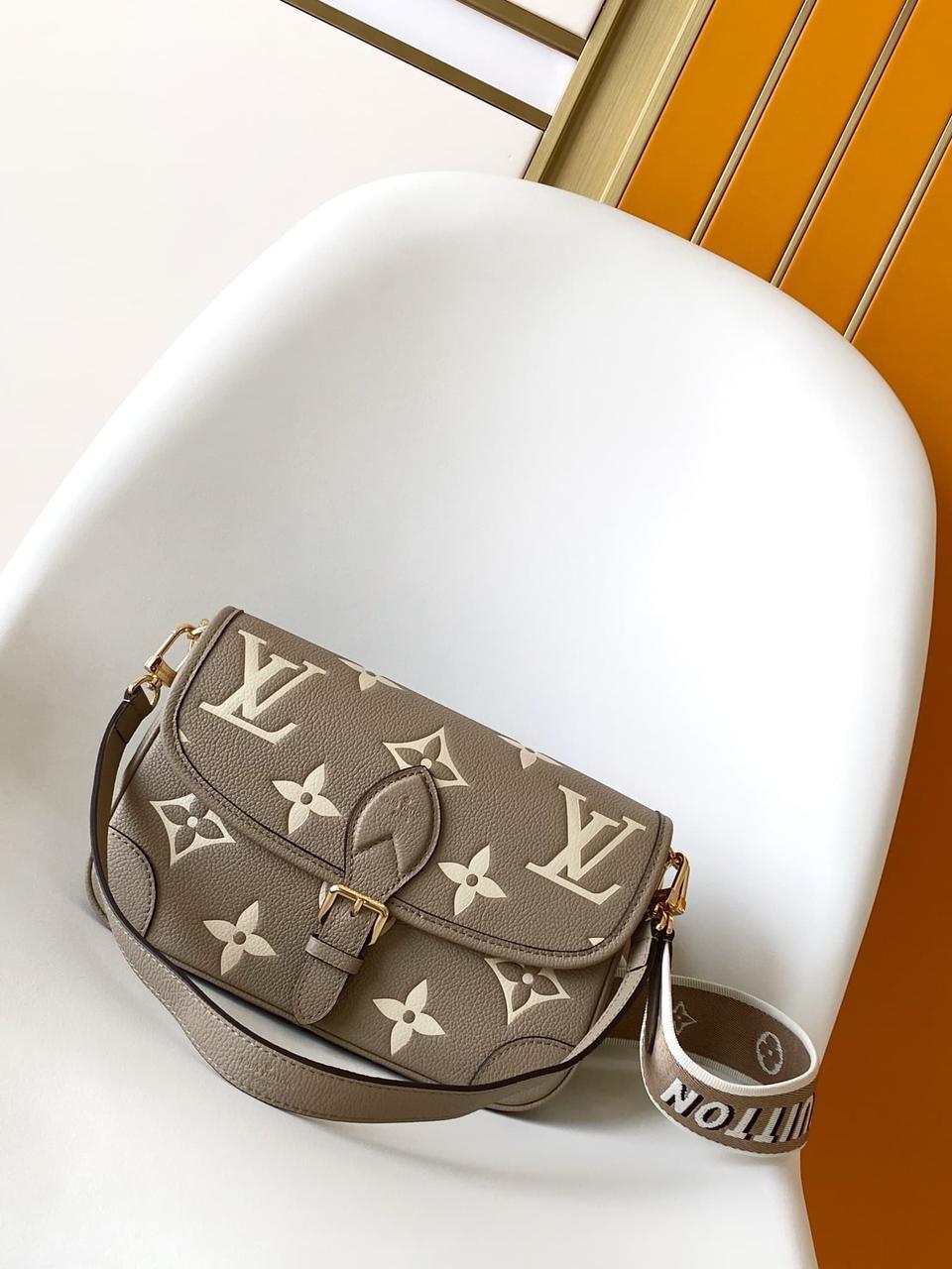 Ladies Lv bags Lilly Onlines
