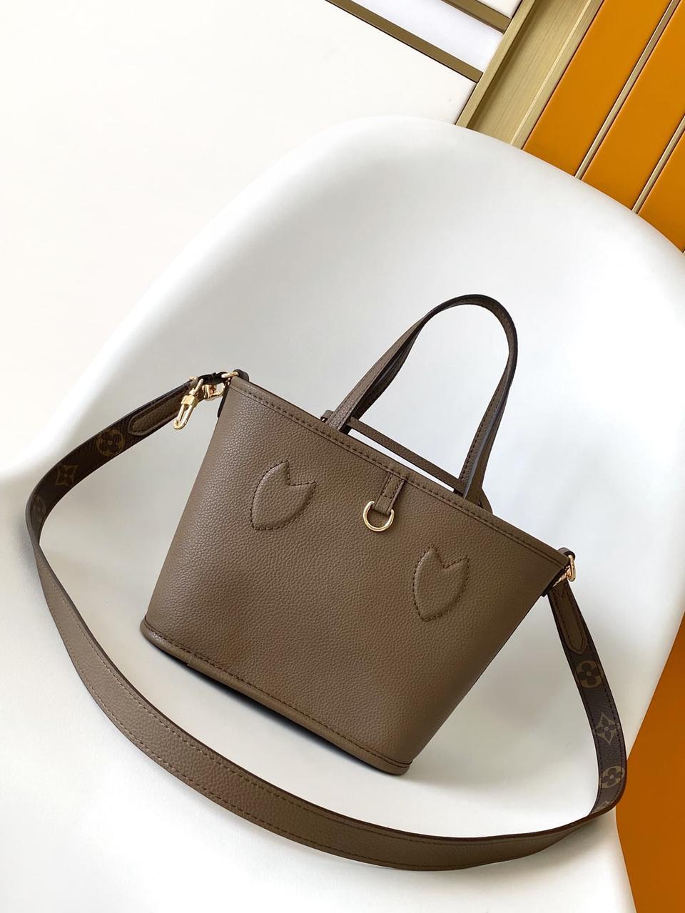 Ladies Lv bags Lilly Onlines