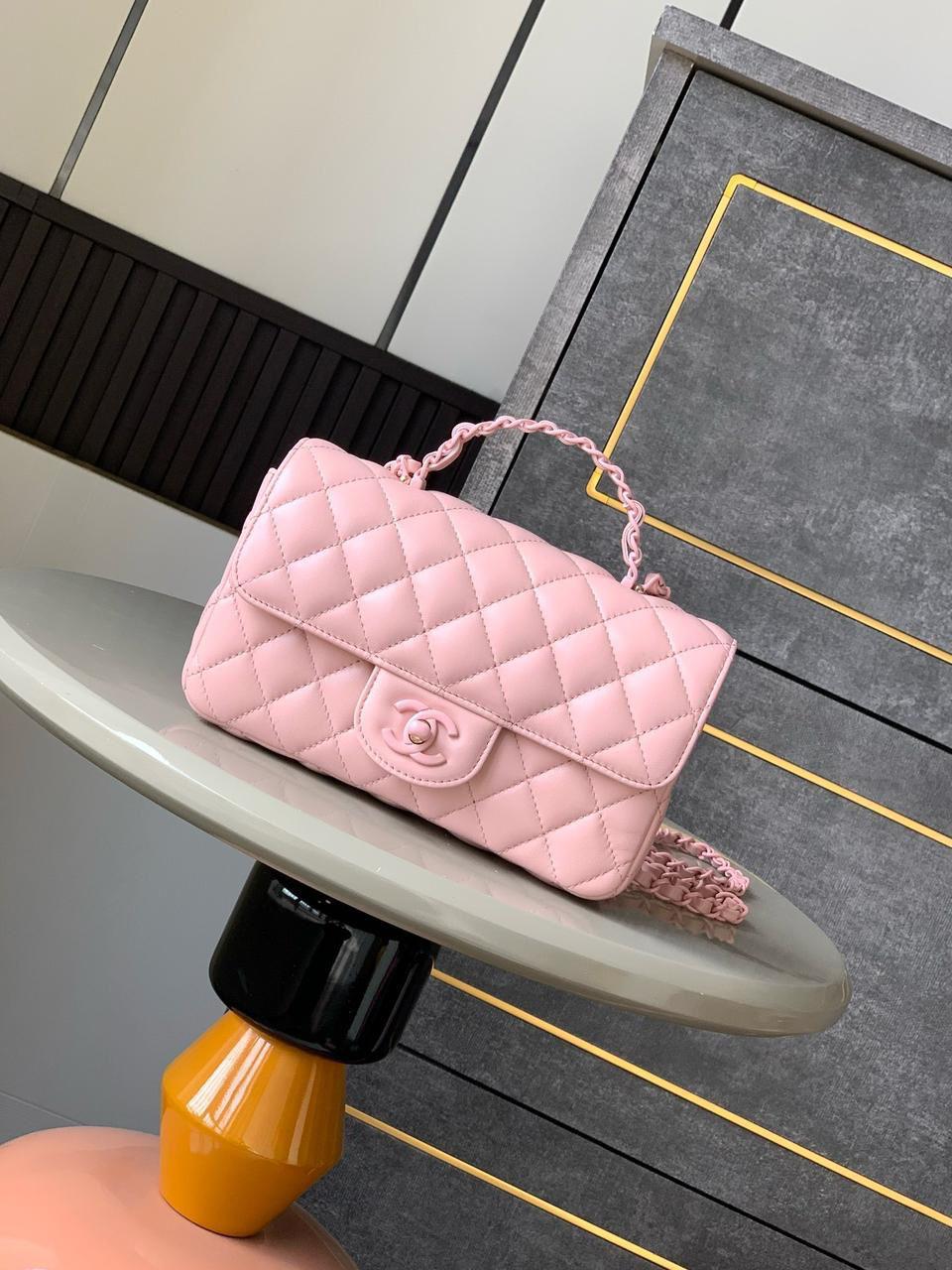 Ladies Chanel bags Lilly Onlines