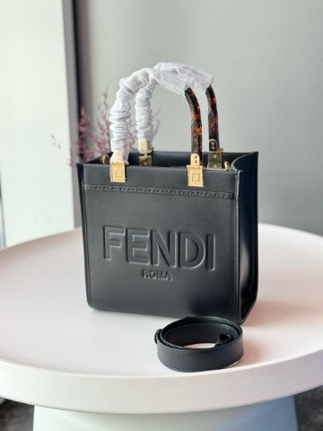 Ladies Fendi bags Lilly Onlines
