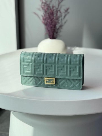 Ladies Fendi bags Lilly Onlines