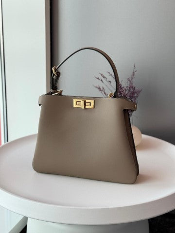 Ladies Fendi bags Lilly Onlines