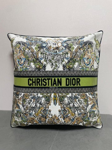 House decore items Lilly Onlines