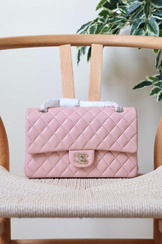 Ladies Chanel bags Lilly Onlines