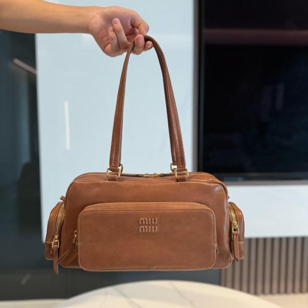 Ladies Miu Miu bags Lilly Onlines