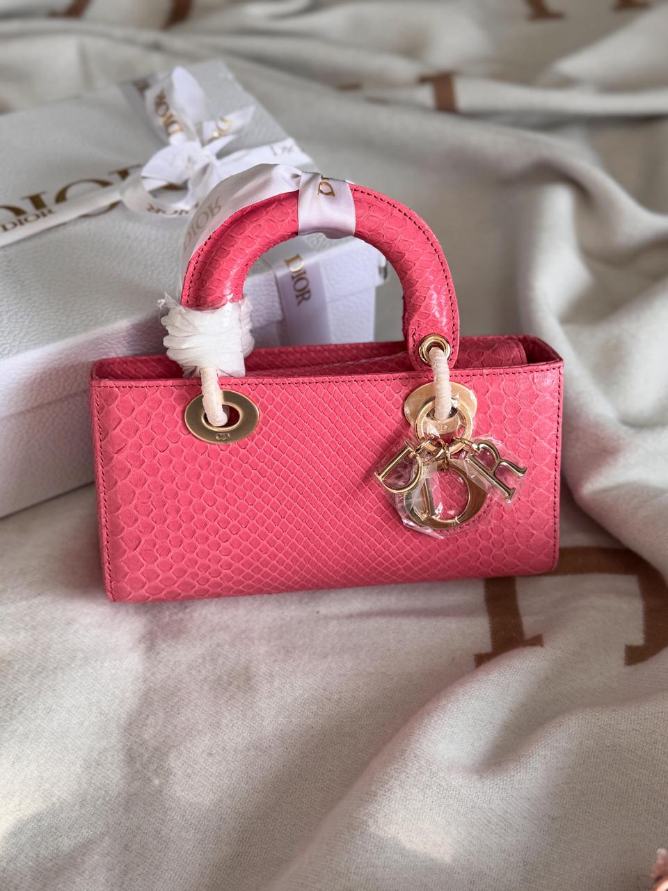 Ladies Dior bags Lilly Onlines