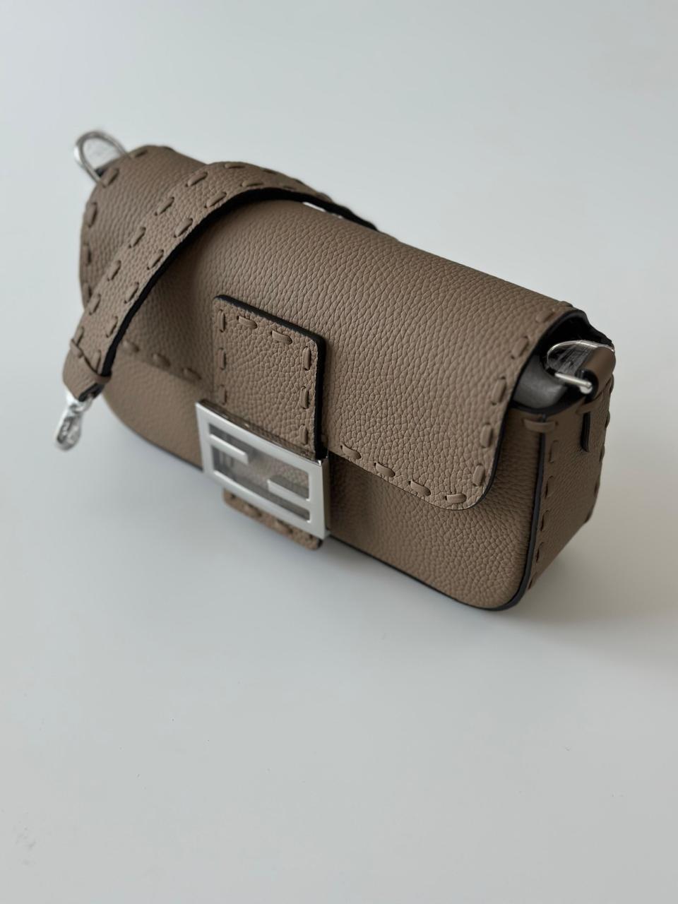 Ladies Fendi bags Lilly Onlines