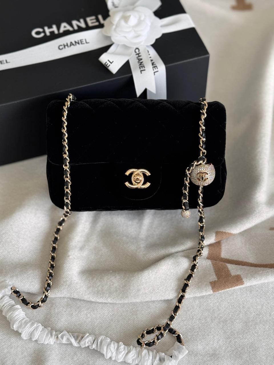 Ladies Chanel bags Lilly Onlines