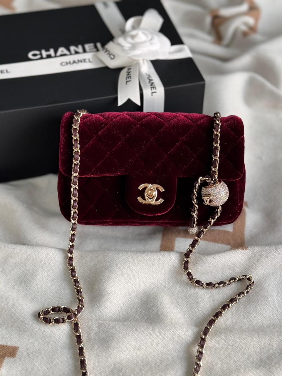Ladies Chanel bags Lilly Onlines