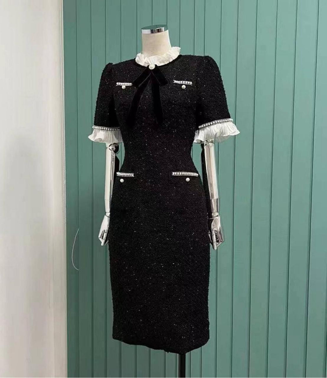 Title dresses Lilly Onlines