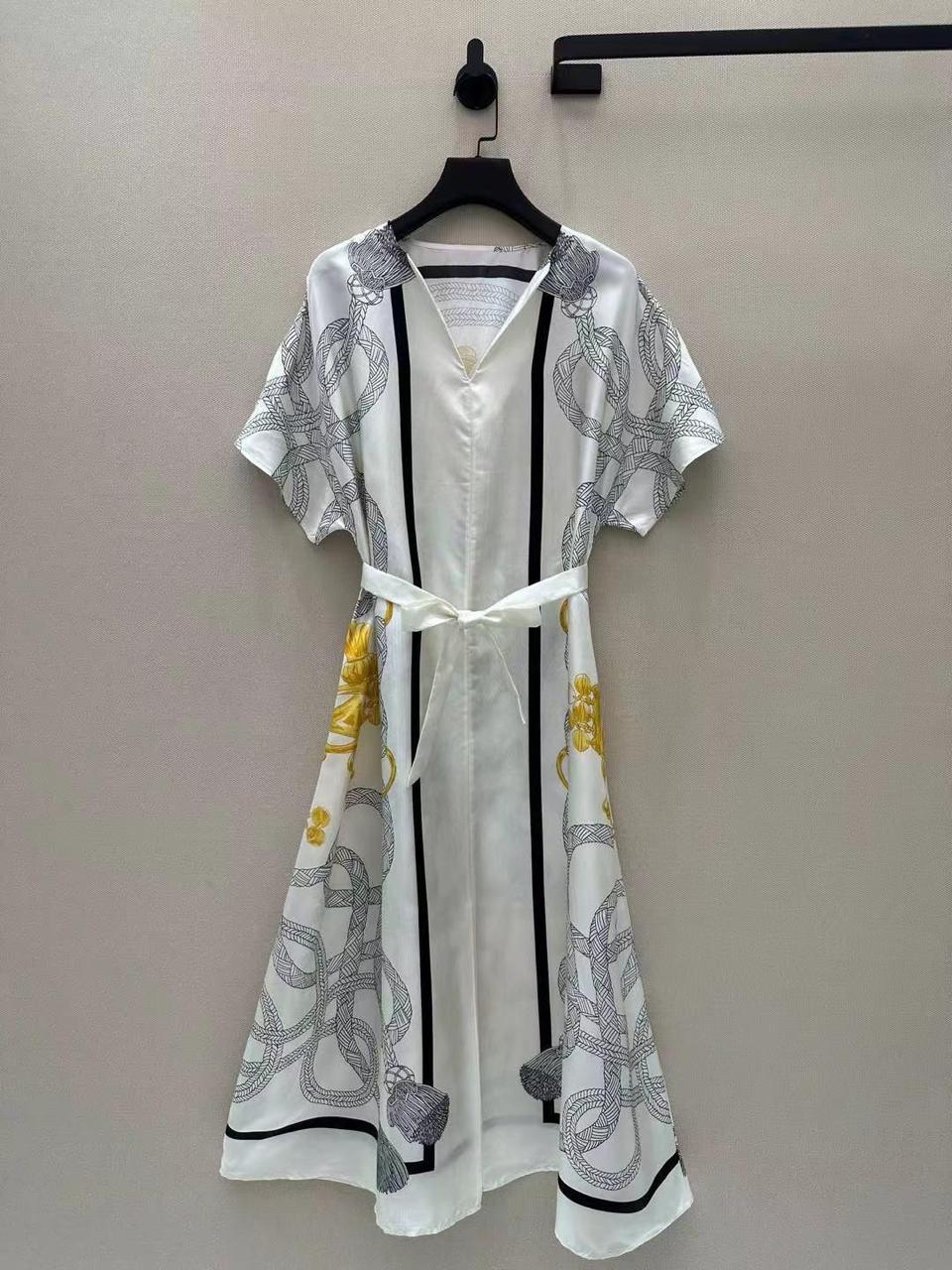 Title dresses Lilly Onlines