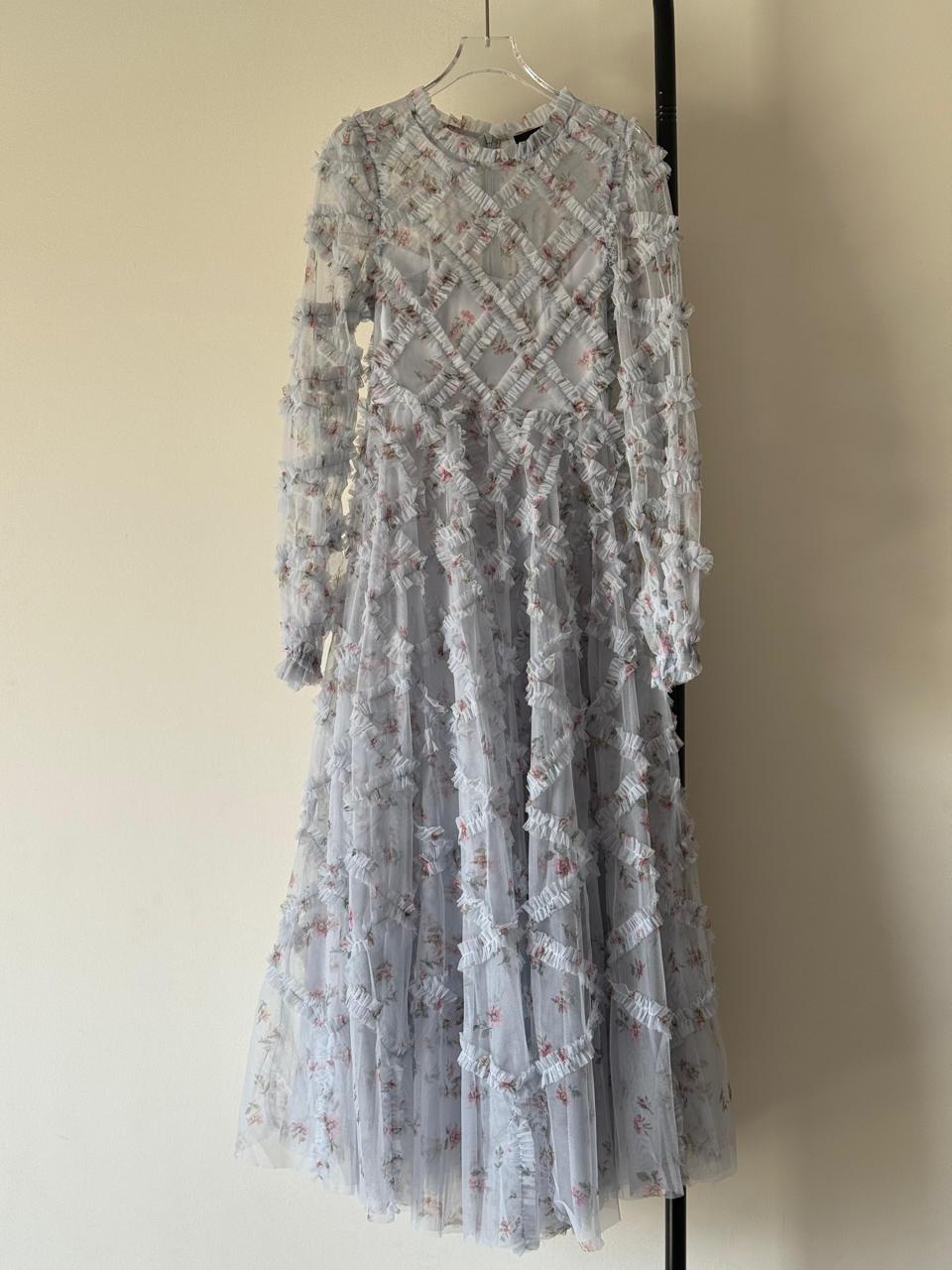 Title dresses Lilly Onlines
