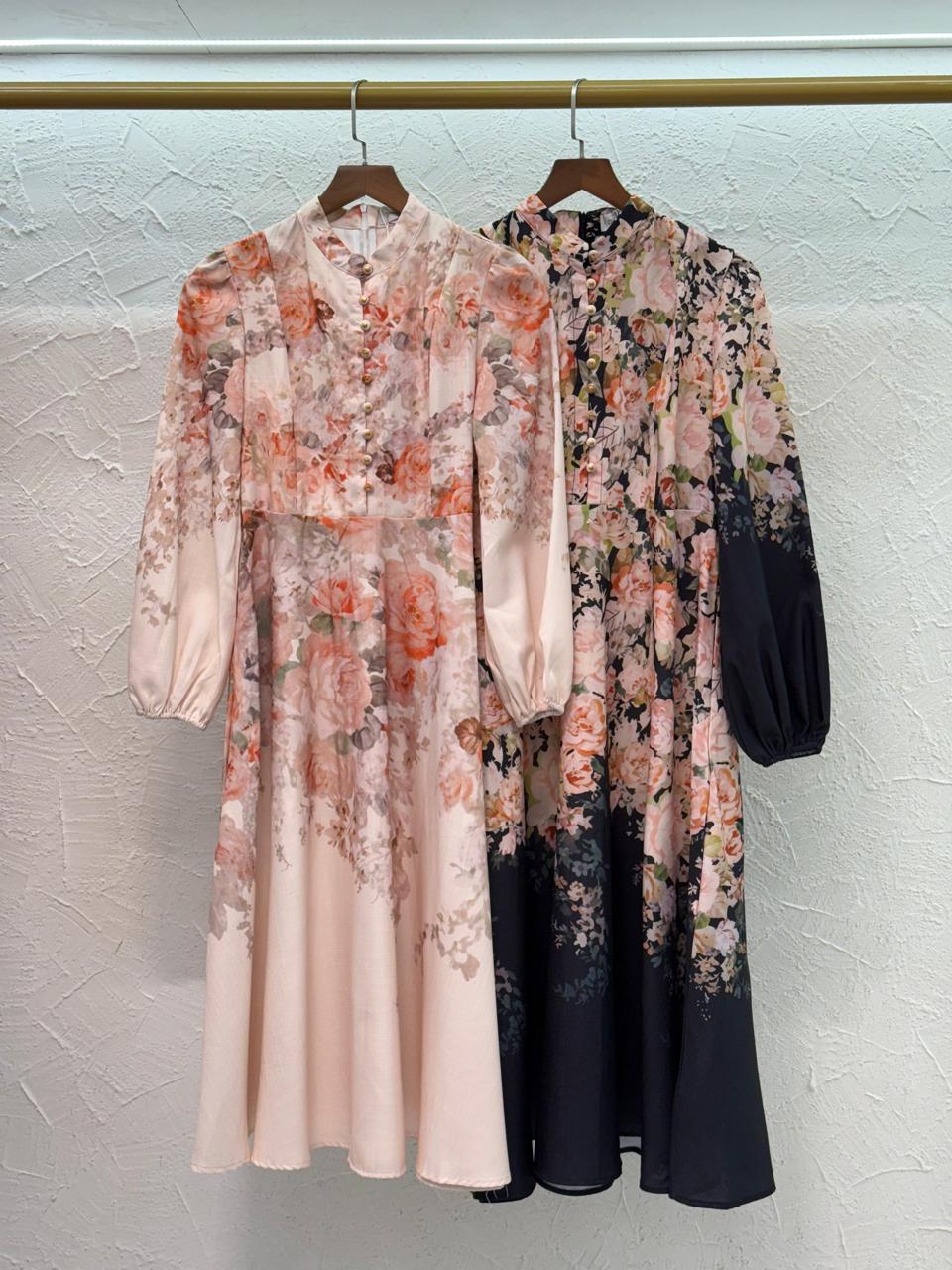 Title dresses Lilly Onlines