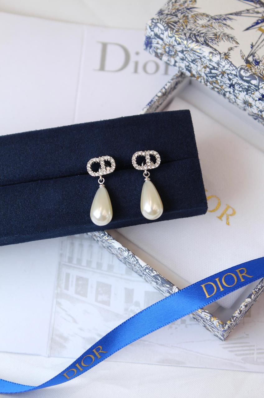 Ladies rings & earrings Lilly Onlines