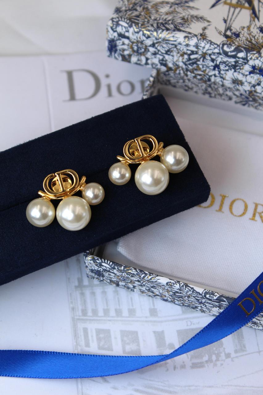 Ladies rings & earrings Lilly Onlines