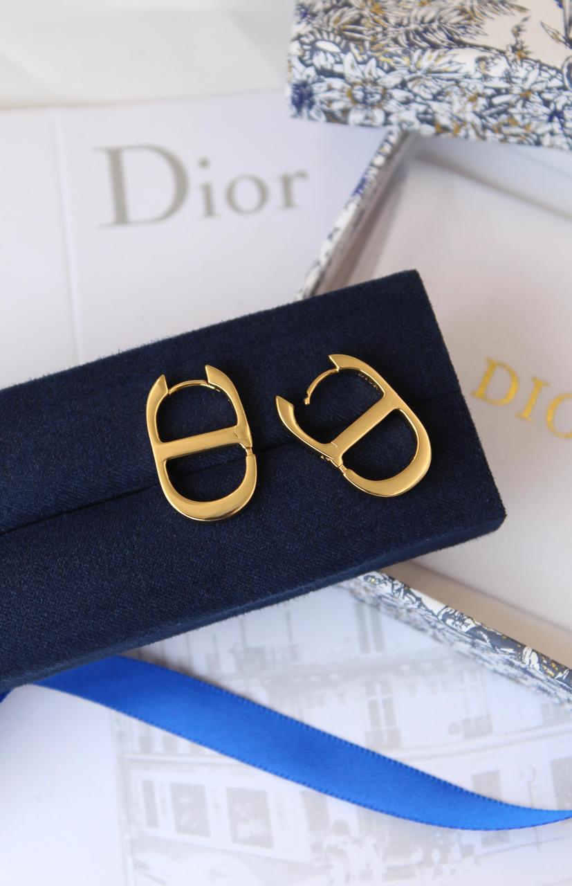 Ladies rings & earrings Lilly Onlines