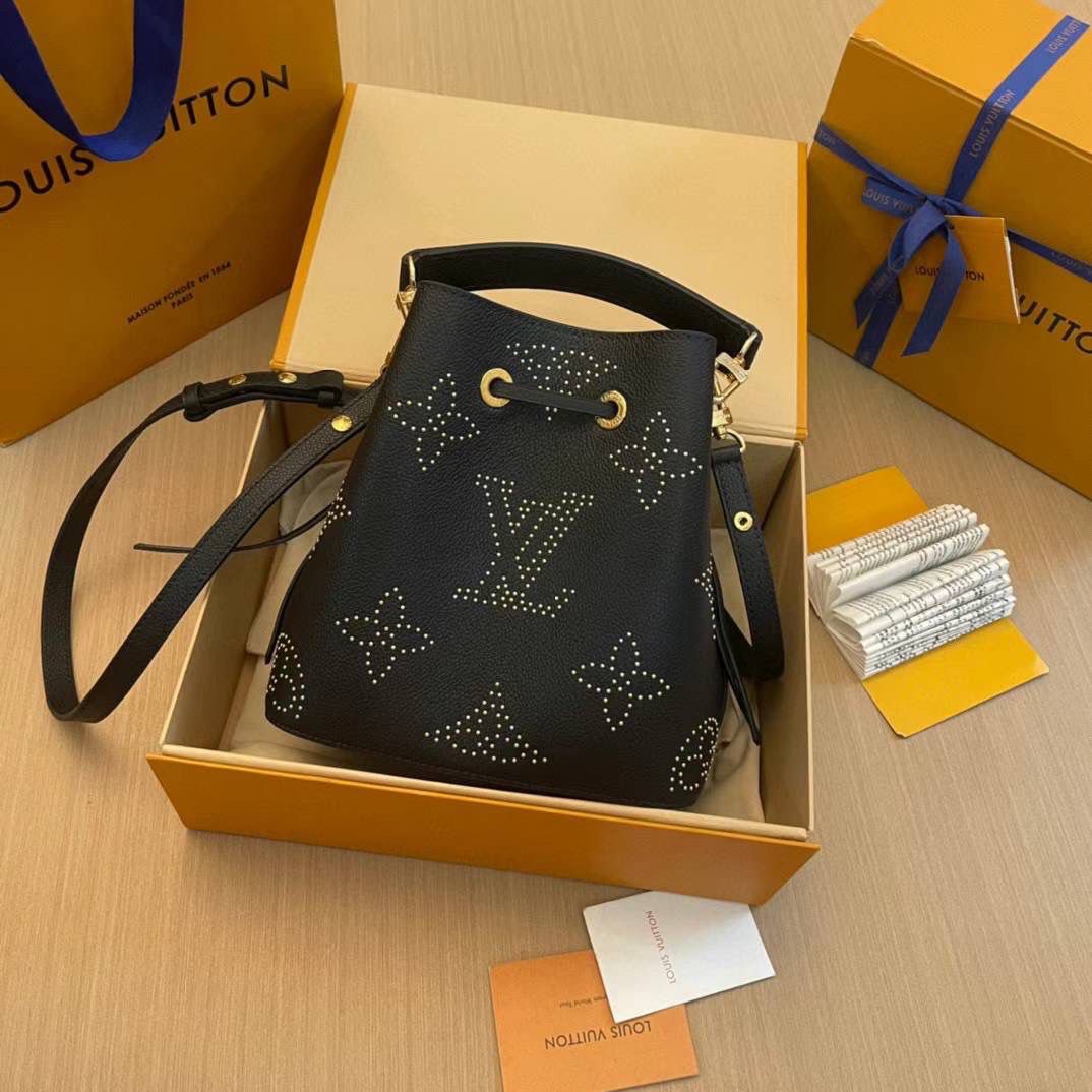 LV Bag Lilly Onlines