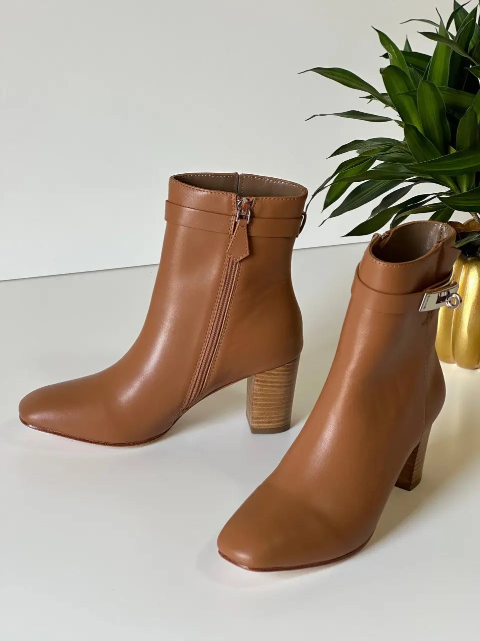 Ladies Boots | Hermes | Size 36-42 For Pricing and Order WhatsApp +971581402705 Lilly Onlines