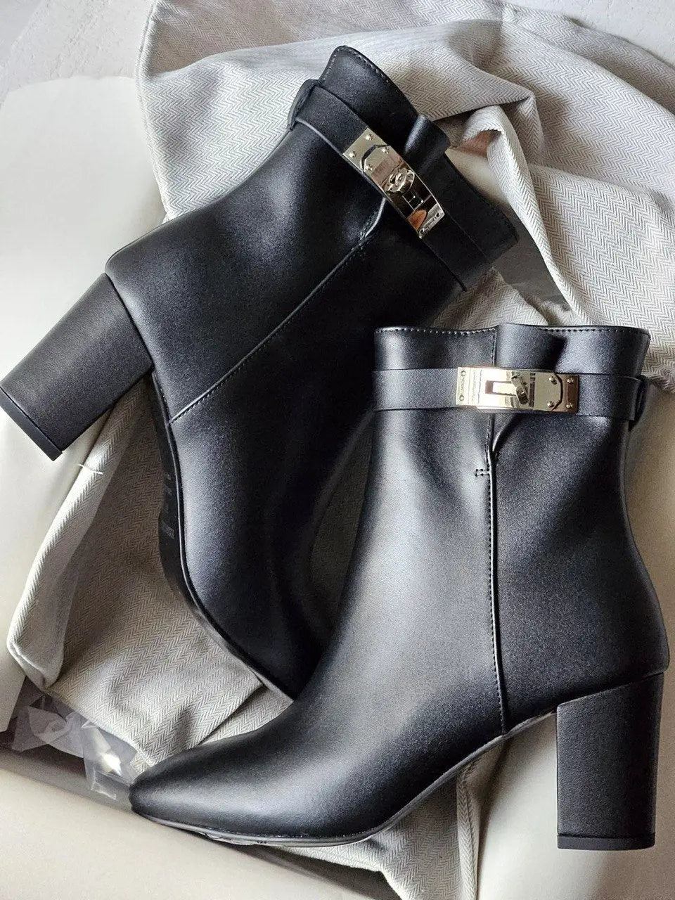 Ladies Boots | Hermes | Size 36-42 For Pricing and Order WhatsApp +971581402705 Lilly Onlines