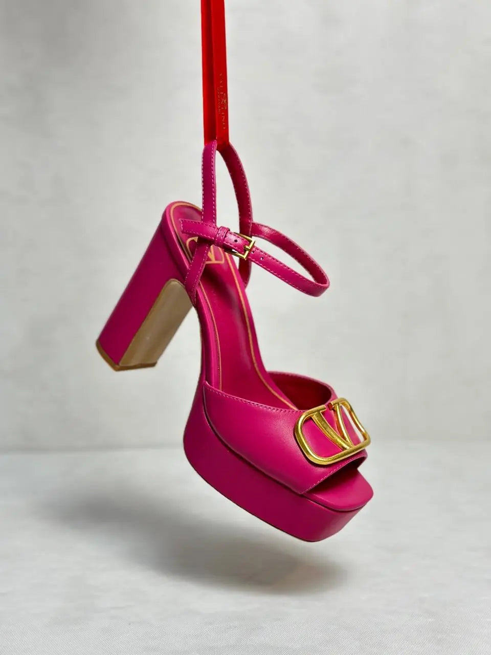 Ladies High Heels | Valentino | Size 36-42 For order, pricing and other information DM us through WhatsApp +971581402705 Lilly Onlines