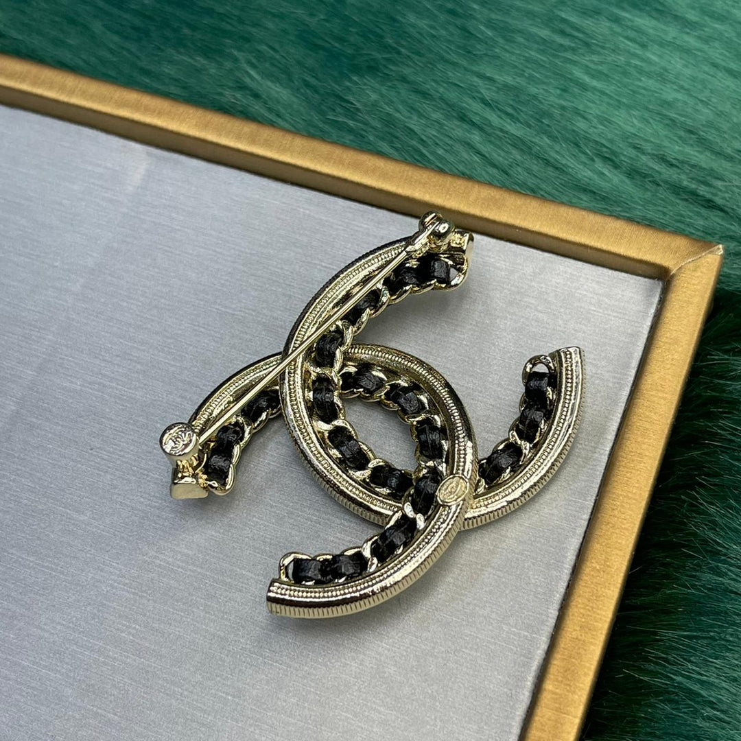 ladies brooches and bracelets Lilly Onlines