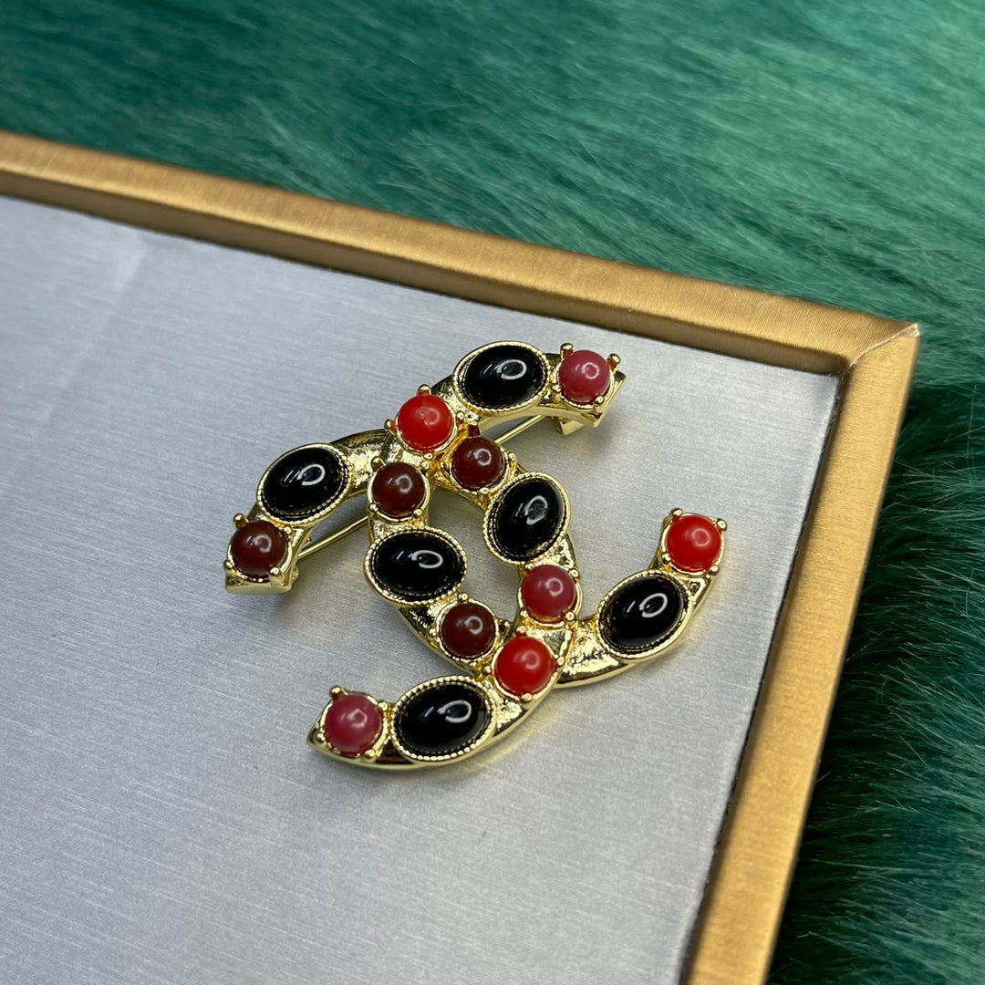 ladies brooches and bracelets Lilly Onlines