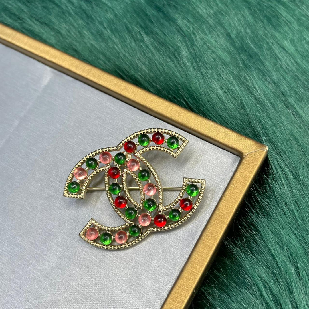 ladies brooches and bracelets Lilly Onlines