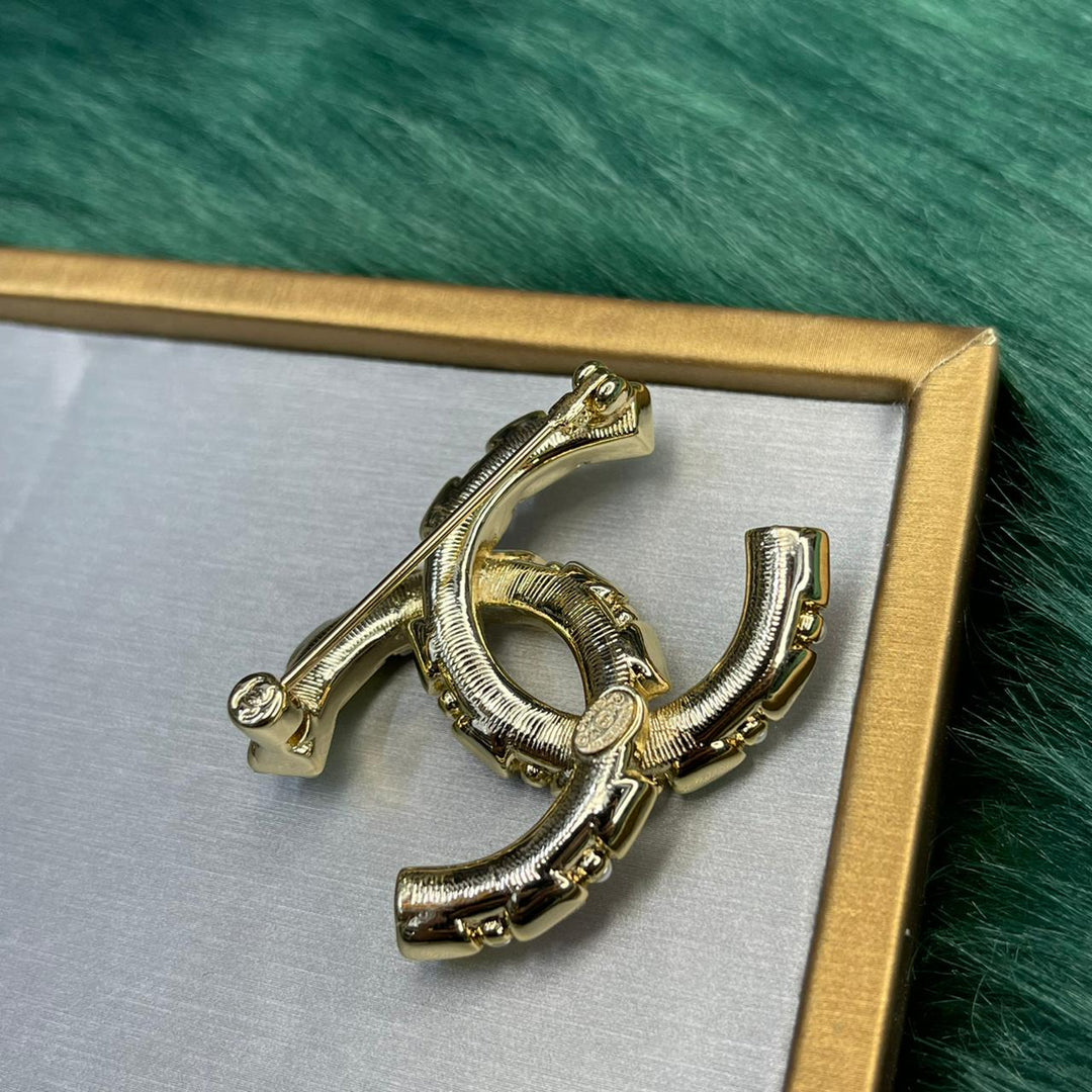 ladies brooches and bracelets Lilly Onlines