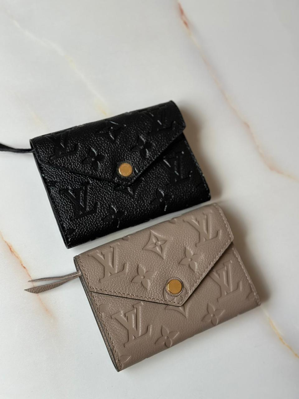 Wallets and card holders Lilly Onlines